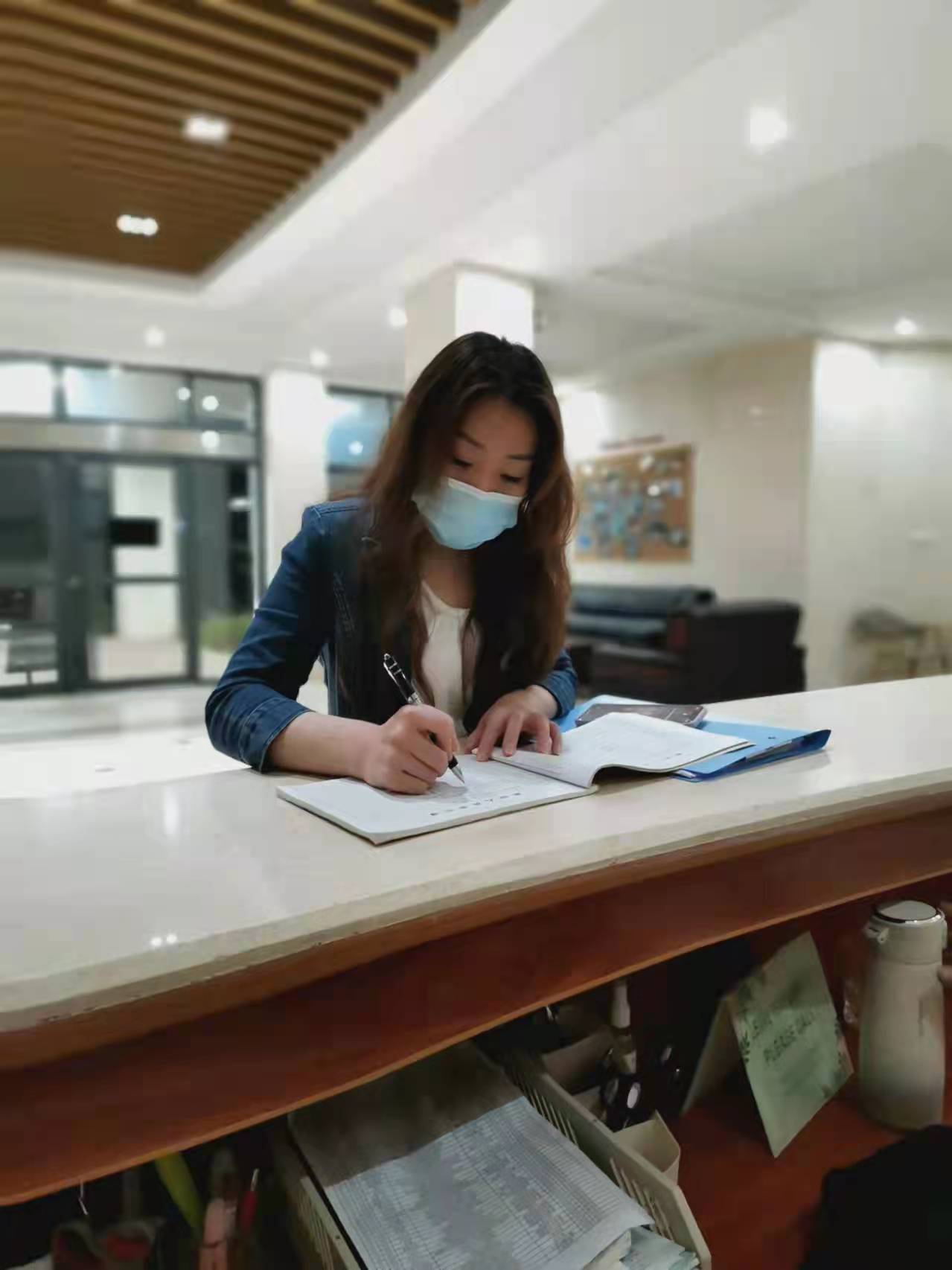 2026世界杯官网留学生“抗疫记”：我为中国效率点赞