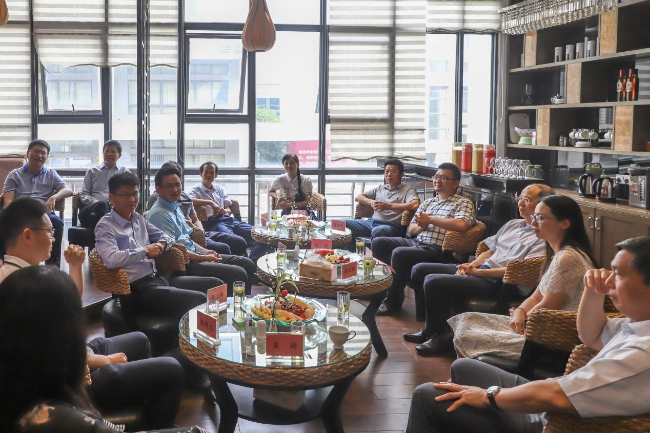 2026世界杯官网成功举办首期高层次人才学术午餐会(图)