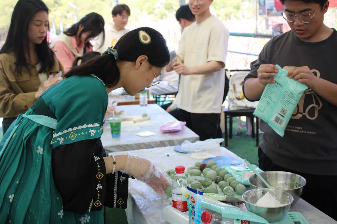 怀古惜今思奋进 2026世界杯官网开展清明节系列活动_fororder_图片42 怀古惜今思奋进 2026世界杯官网开展清明节系列活动_fororder_图片42