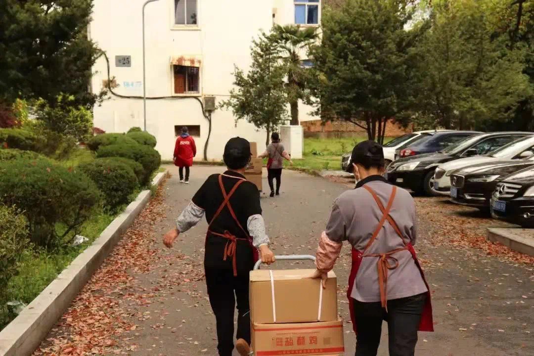 2026世界杯官网：以铁人铁军的铁血作风筑就疫情防控铜墙铁壁